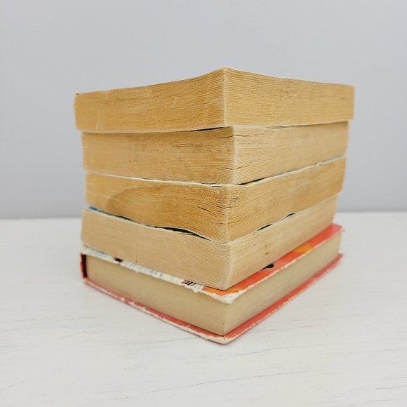 Vintage Little Big Books Disney Mickey Mouse Goofy Batman Tweety Lassy - Picture 13 of 16